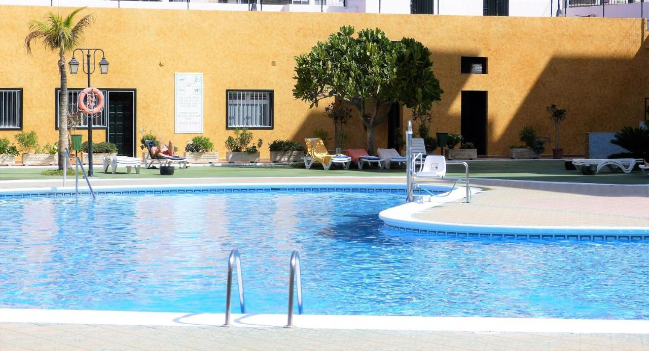 Suncanarias Apartamento Los Angeles 洛斯克里斯蒂亚诺斯 外观 照片
